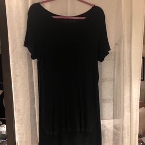 Long shirt with a slit on the side